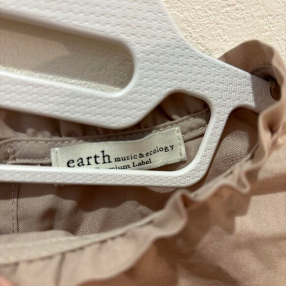 Beige blouse - Picture 2 of 3